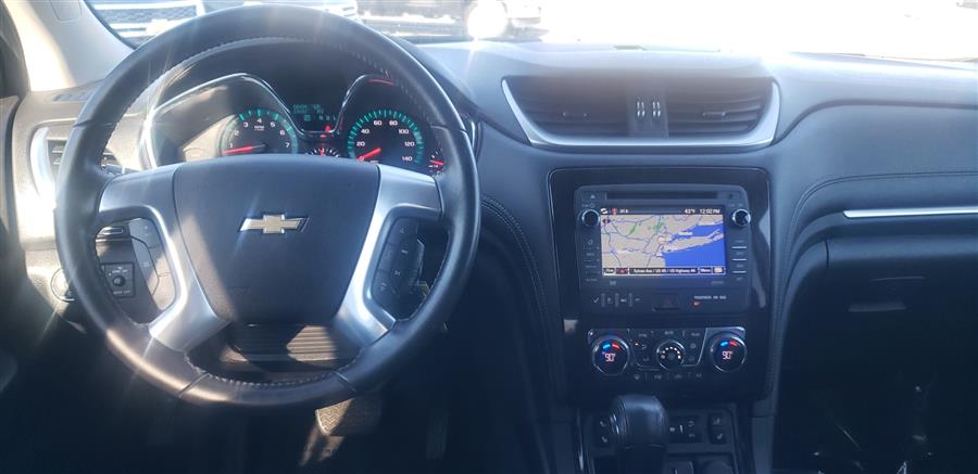 2017 Chevrolet Traverse AWD 4dr LT w/2LT photo