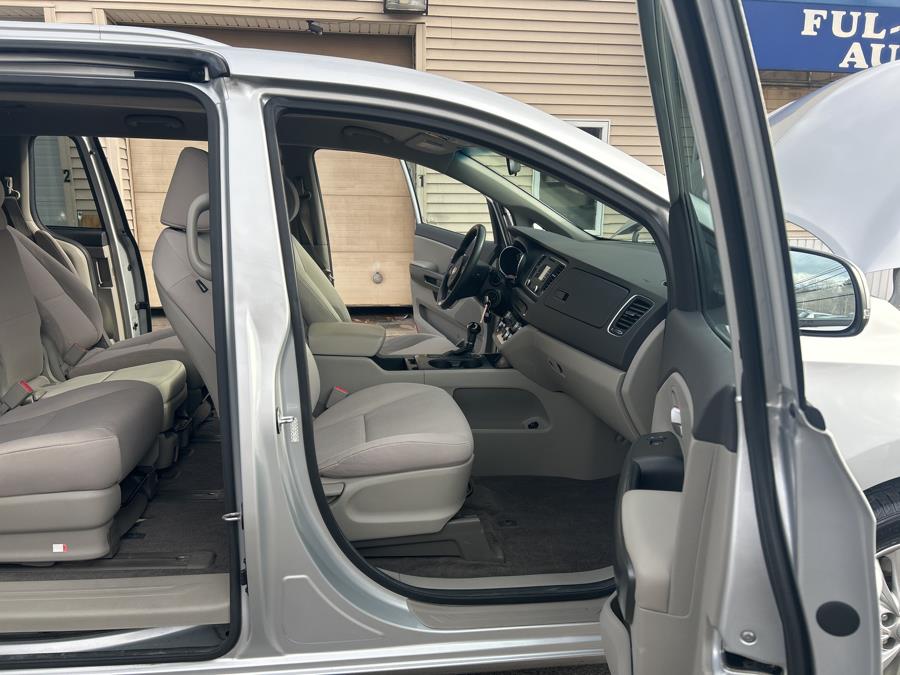 2016 Kia Sedona 4dr Wgn LX photo