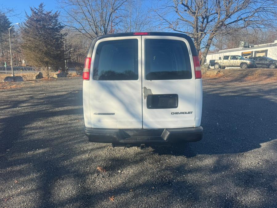 2011 Chevrolet Express 2500 2500 photo