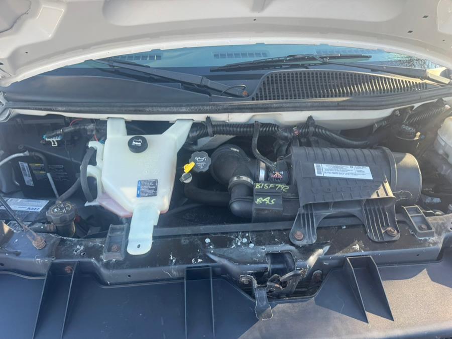 2011 Chevrolet Express 2500 2500 photo