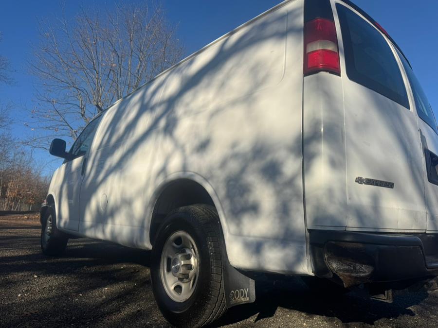 2011 Chevrolet Express 2500 2500 photo