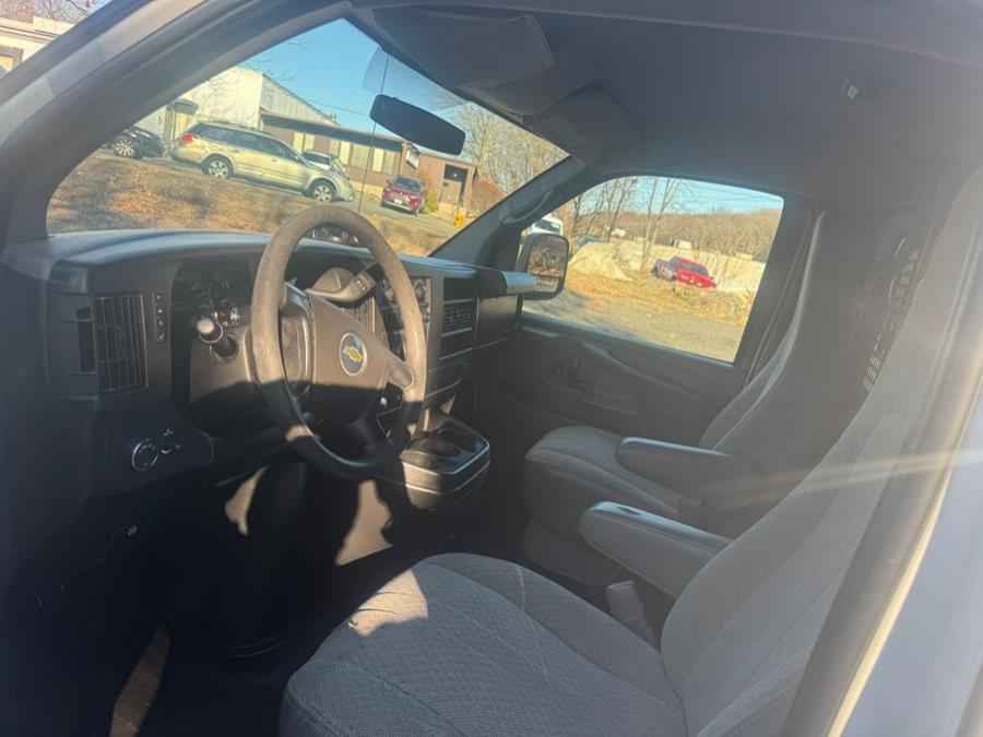 2011 Chevrolet Express 2500 2500 photo