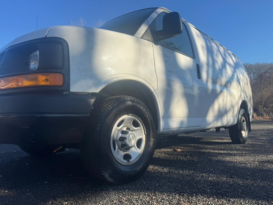 2011 Chevrolet Express 2500 2500 photo