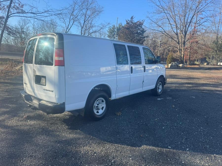 2011 Chevrolet Express 2500 2500 photo