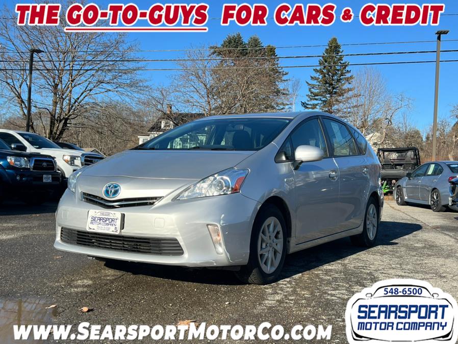 2012 Toyota Prius v Two photo