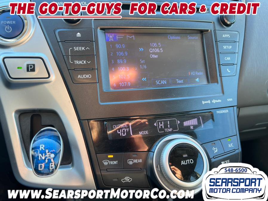 2012 Toyota Prius v Two photo