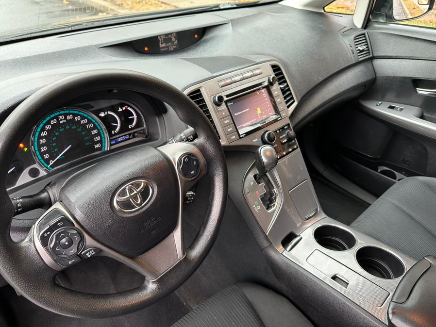 2015 Toyota Venza 4dr Wgn I4 AWD LE (Natl) photo