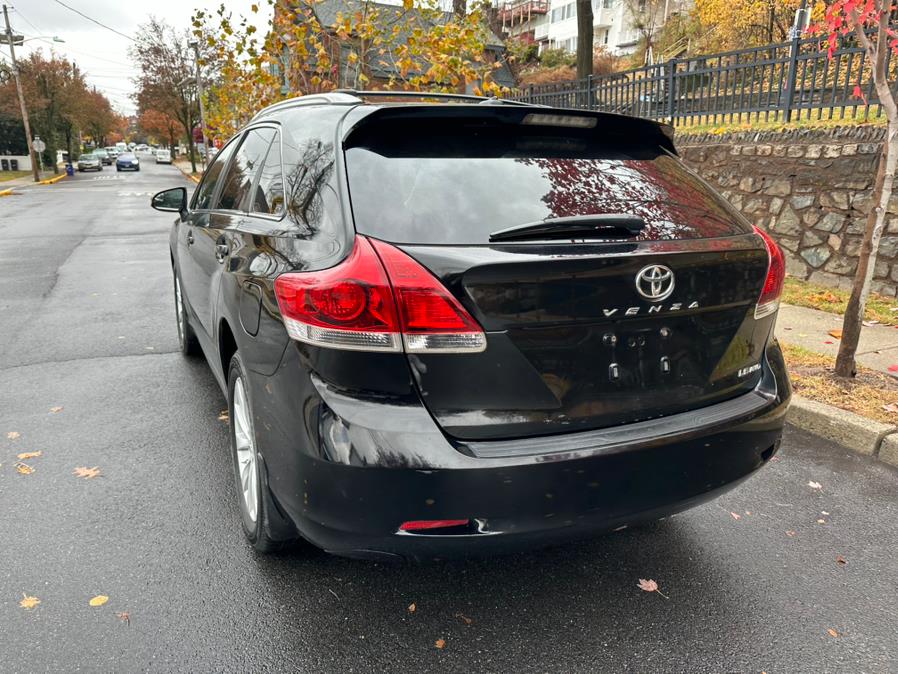 2015 Toyota Venza 4dr Wgn I4 AWD LE (Natl) photo