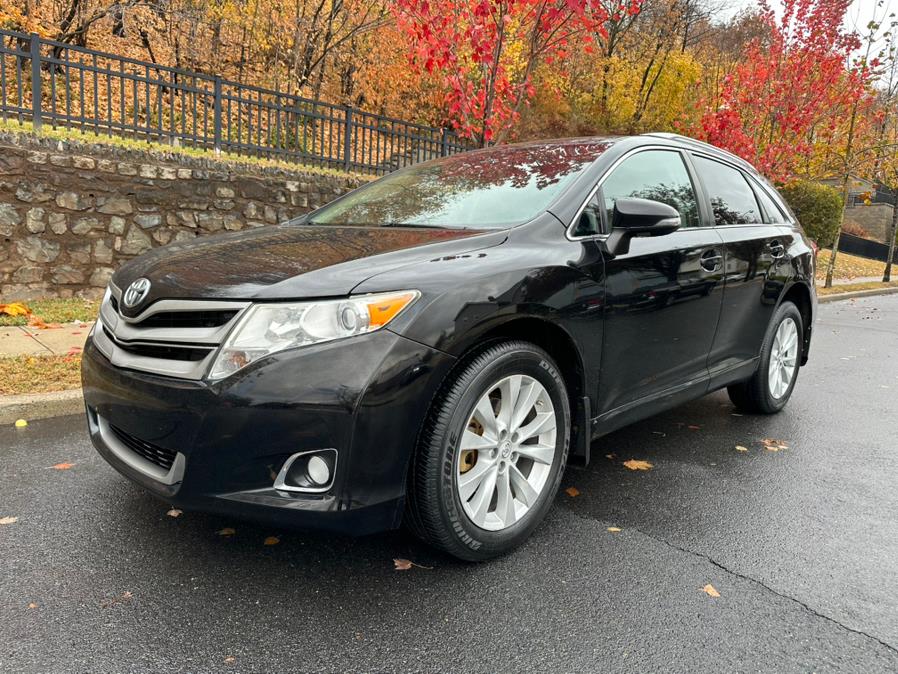 2015 Toyota Venza 4dr Wgn I4 AWD LE (Natl) photo