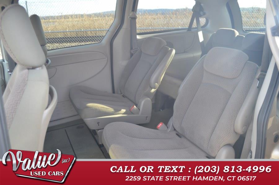 2007 Chrysler Town & Country Touring photo