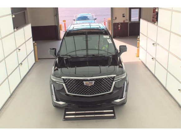 2023 Cadillac Escalade 4WD 4dr Premium Luxury photo