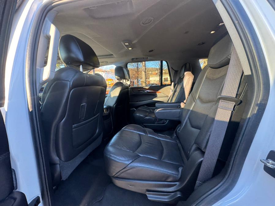 2016 Cadillac Escalade 4WD 4dr Luxury Collection photo