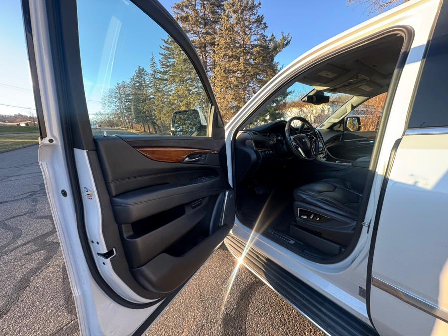 2016 Cadillac Escalade 4WD 4dr Luxury Collection photo