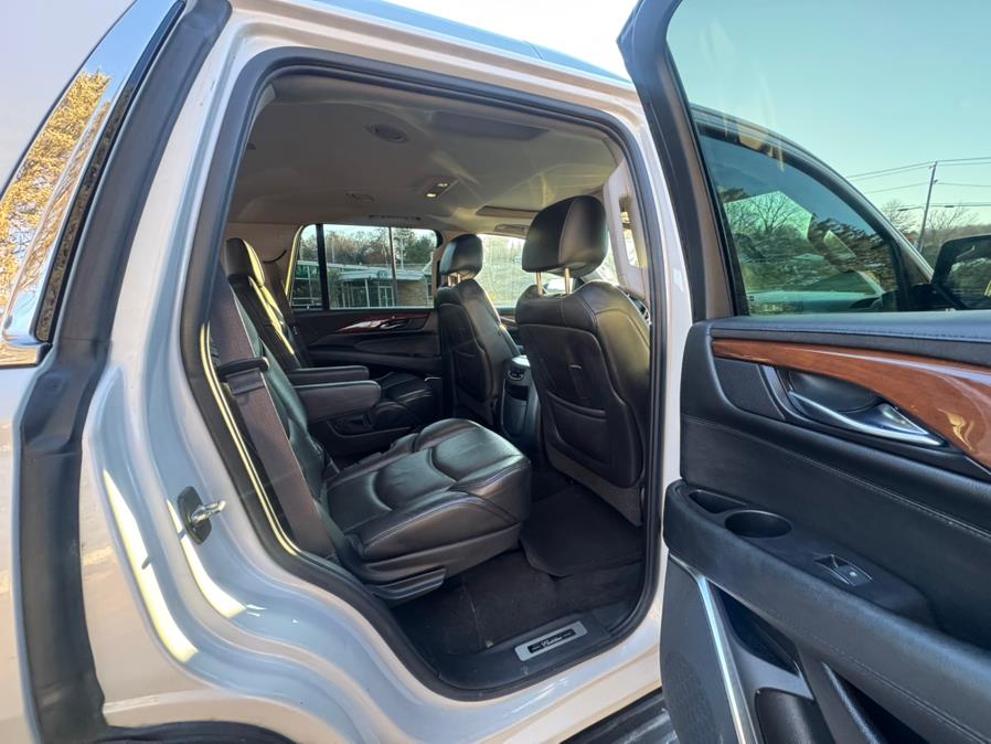 2016 Cadillac Escalade 4WD 4dr Luxury Collection photo