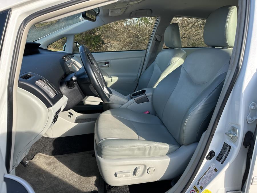 2013 Toyota Prius One photo