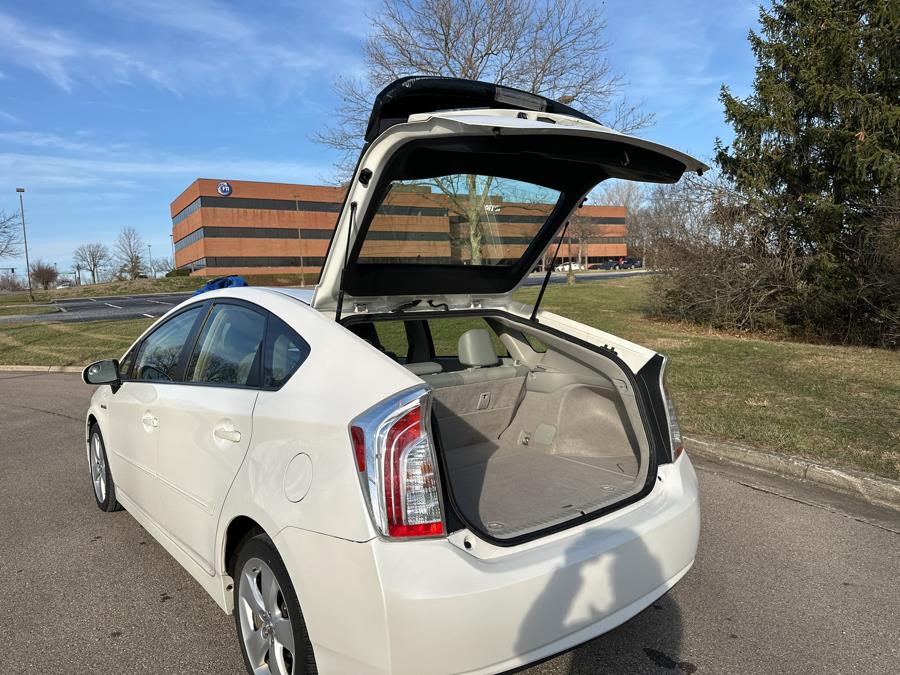 2013 Toyota Prius One photo