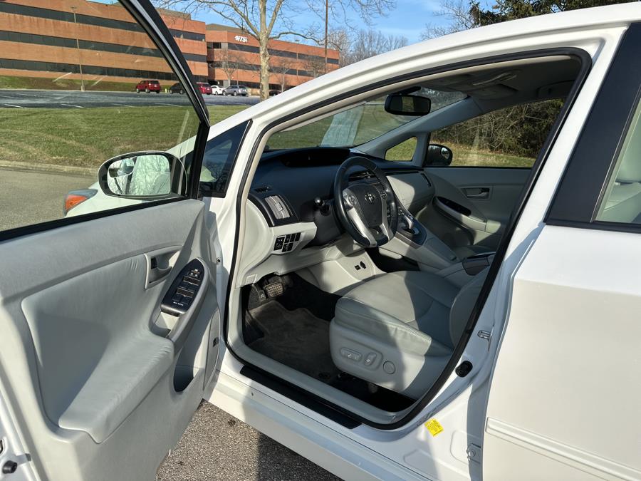 2013 Toyota Prius One photo