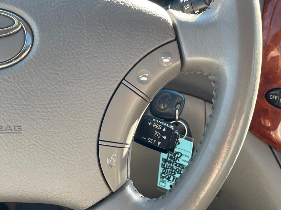 2010 Toyota Sienna XLE Limited photo