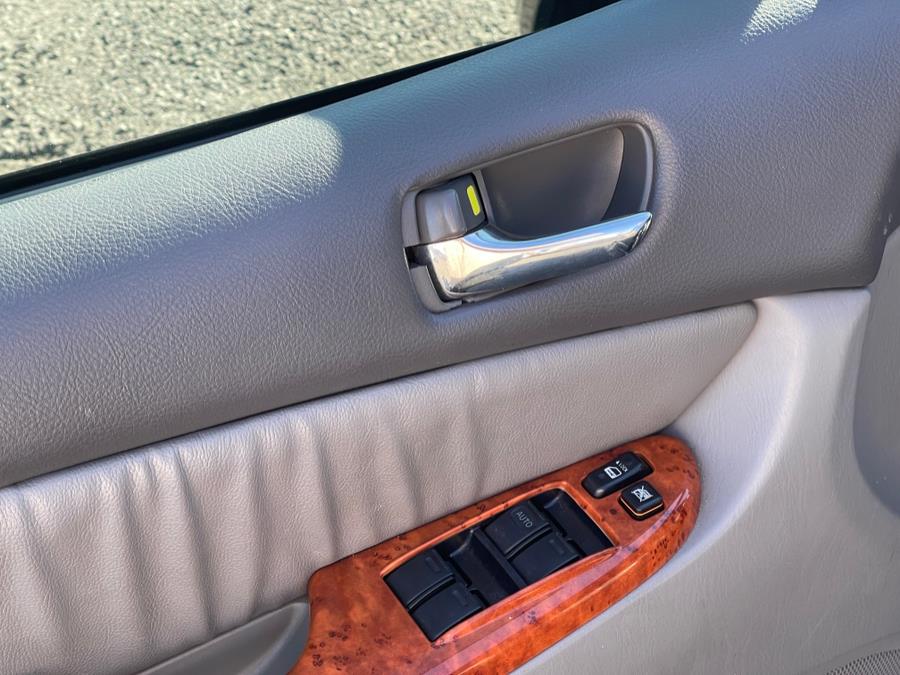 2010 Toyota Sienna XLE Limited photo