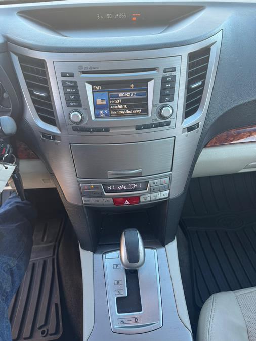 2012 Subaru Outback 2.5i Limited photo