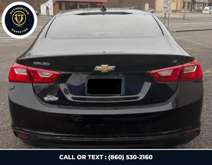 2017 Chevrolet Malibu 4dr Sdn LT w/1LT photo