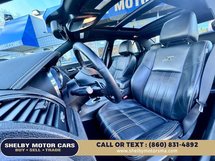 2014 Chrysler 300 S photo