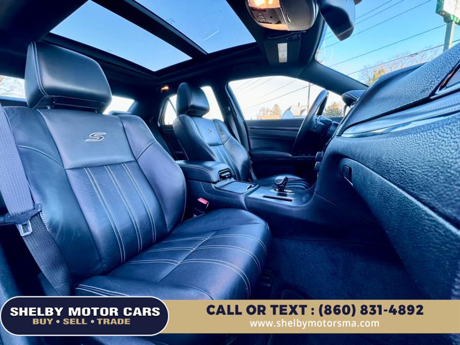 2014 Chrysler 300 S photo