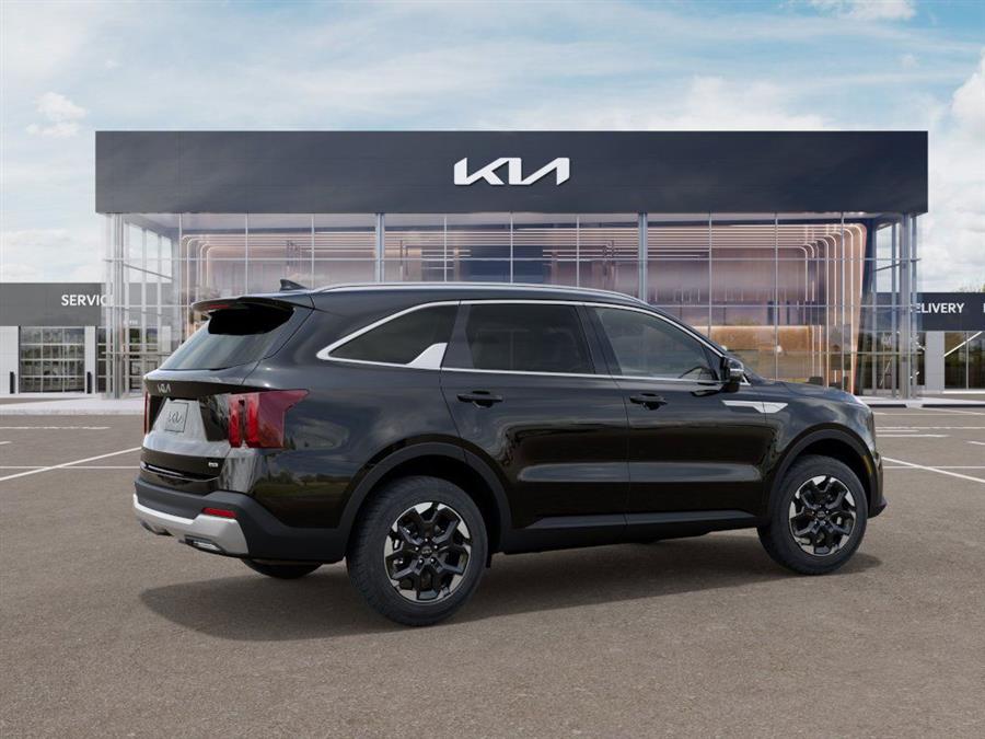 2025 Kia Sorento S photo