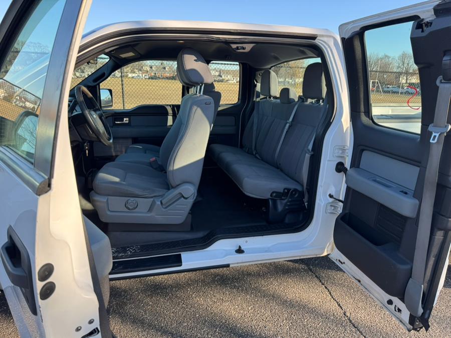 2013 Ford F-150 Lariat photo