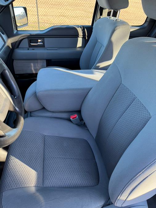 2013 Ford F-150 Lariat photo