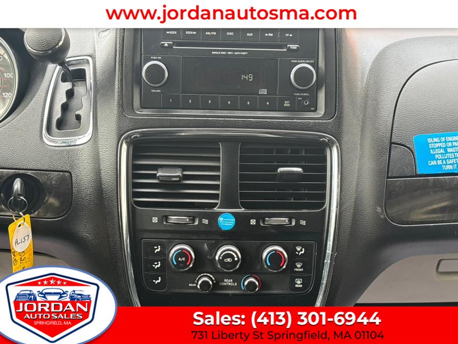 2013 Dodge Grand Caravan SE photo