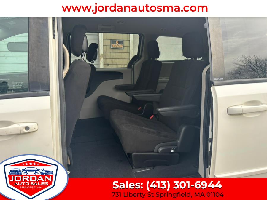 2013 Dodge Grand Caravan SE photo