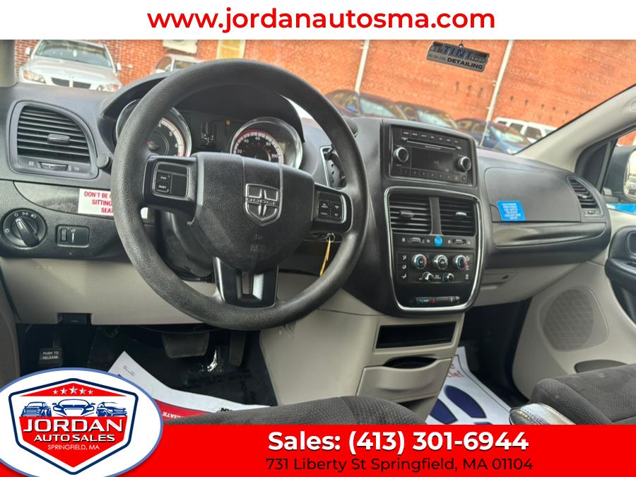 2013 Dodge Grand Caravan SE photo