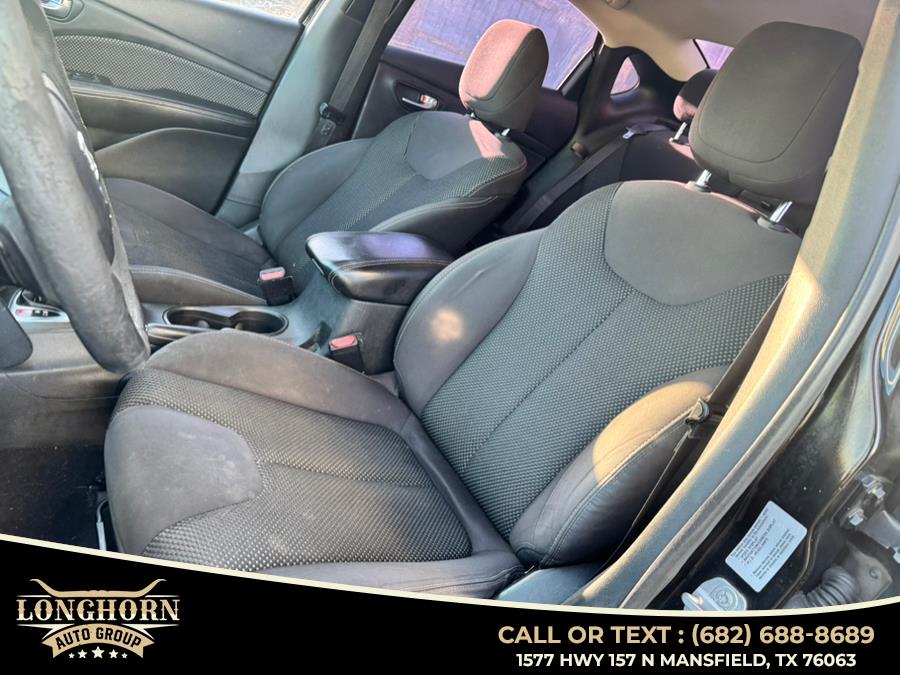 2015 Dodge Dart 4dr Sdn SXT photo