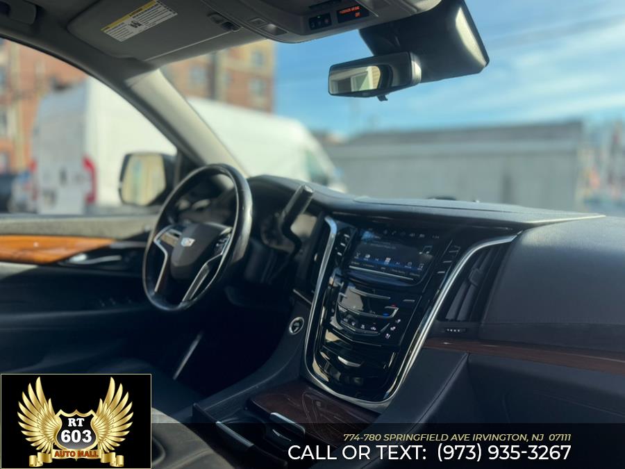 2020 Cadillac Escalade 4WD 4dr Premium Luxury photo
