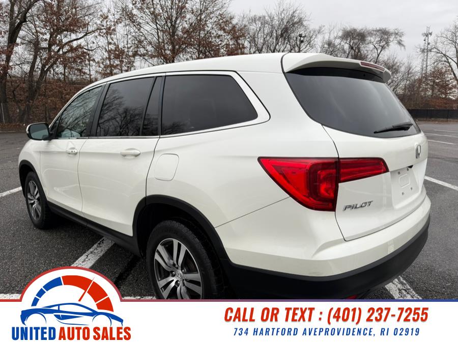 2016 Honda Pilot AWD 4dr EX photo