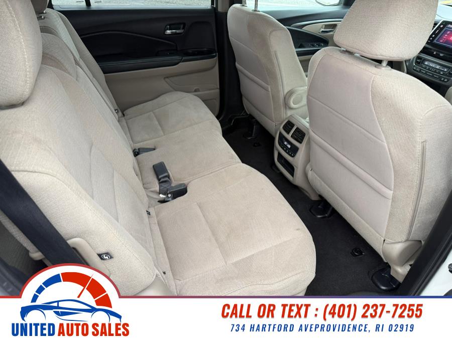 2016 Honda Pilot AWD 4dr EX photo