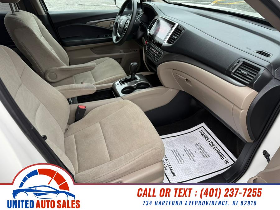 2016 Honda Pilot AWD 4dr EX photo