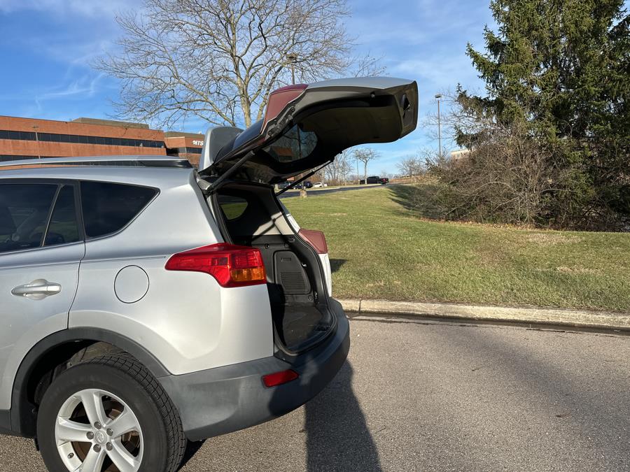 2013 Toyota RAV4 XLE photo