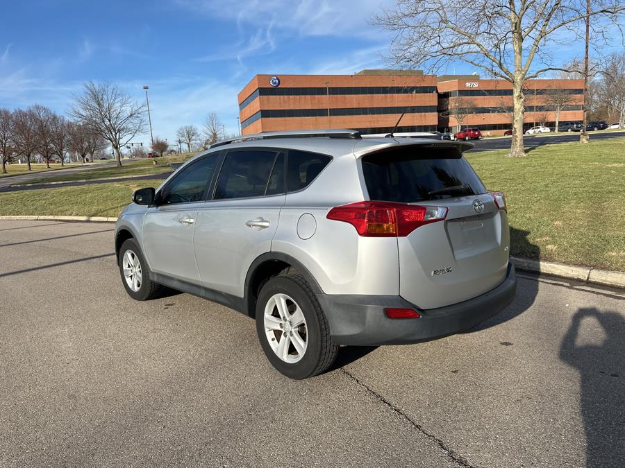 2013 Toyota RAV4 XLE photo