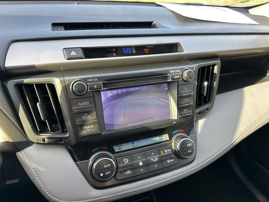 2013 Toyota RAV4 XLE photo