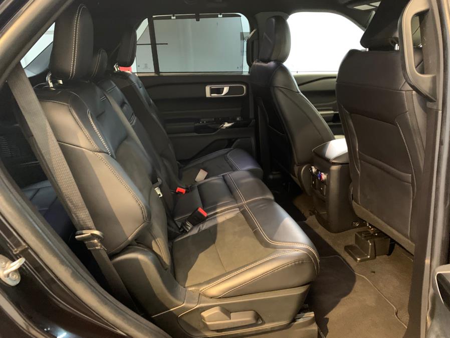 2021 Ford Explorer ST 4WD photo