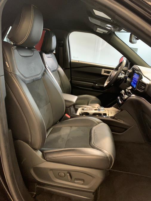 2021 Ford Explorer ST 4WD photo