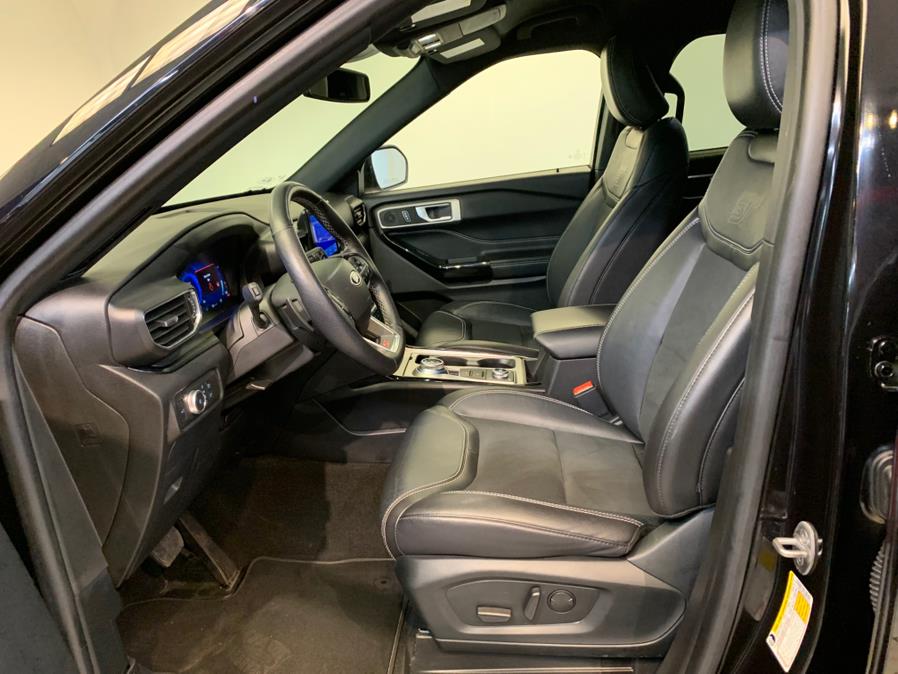 2021 Ford Explorer ST 4WD photo