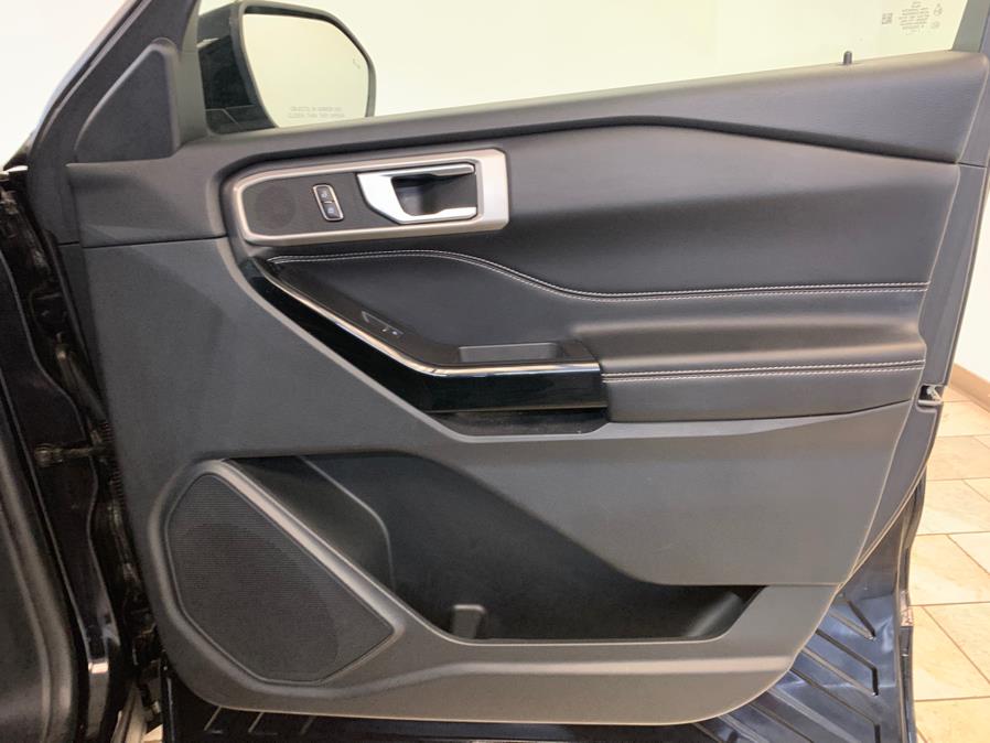 2021 Ford Explorer ST 4WD photo