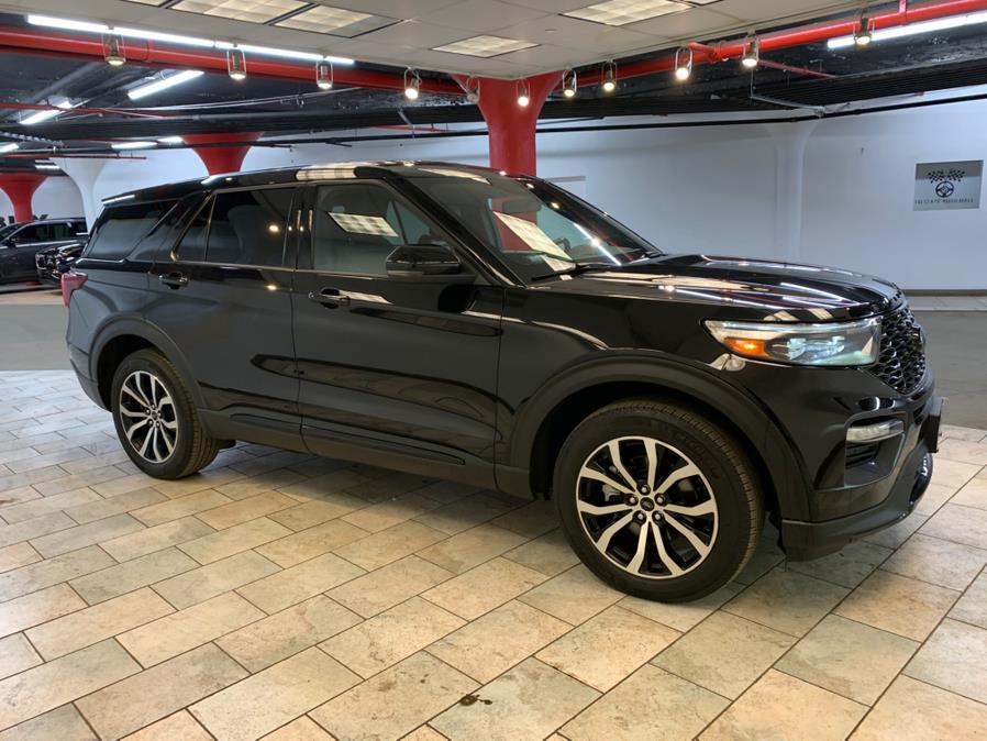 2021 Ford Explorer ST 4WD photo