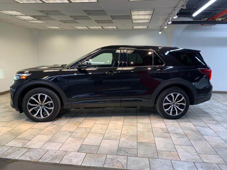 2021 Ford Explorer ST 4WD photo