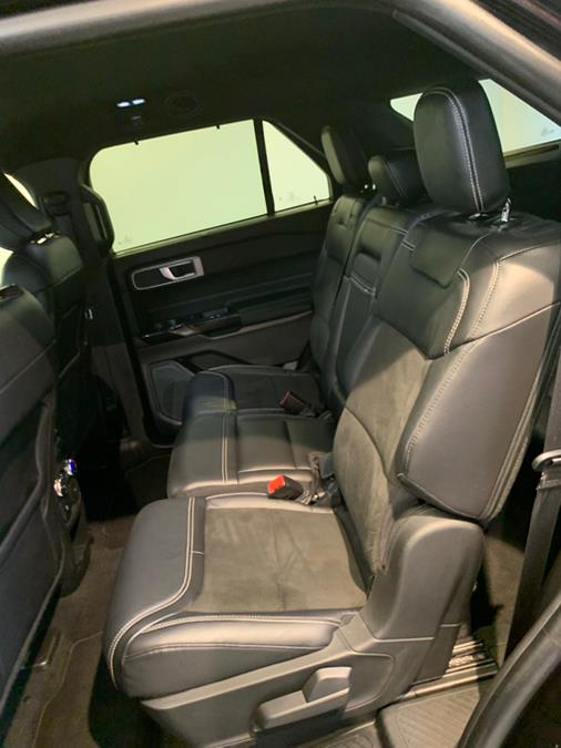 2021 Ford Explorer ST 4WD photo