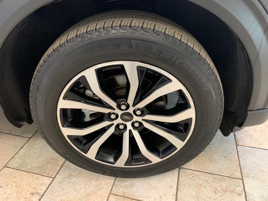 2021 Ford Explorer ST 4WD photo