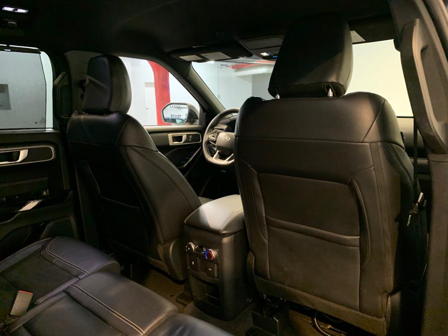2021 Ford Explorer ST 4WD photo